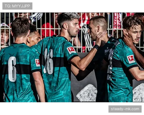 门兴锋线强势爆发，状态回升助球队稳居联赛前列