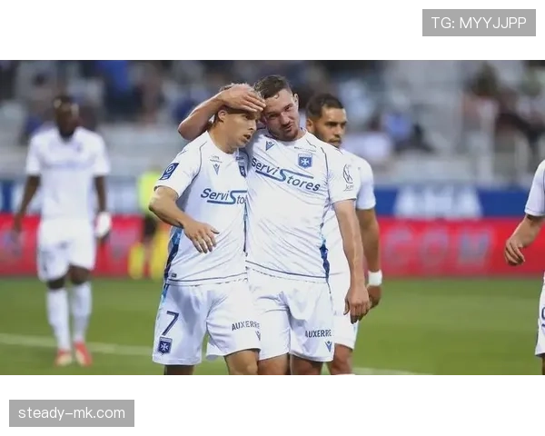 洛里昂中场强势发挥,助球队斩获关键胜利 洛里昂中场强势发挥,助球队斩获关键胜利