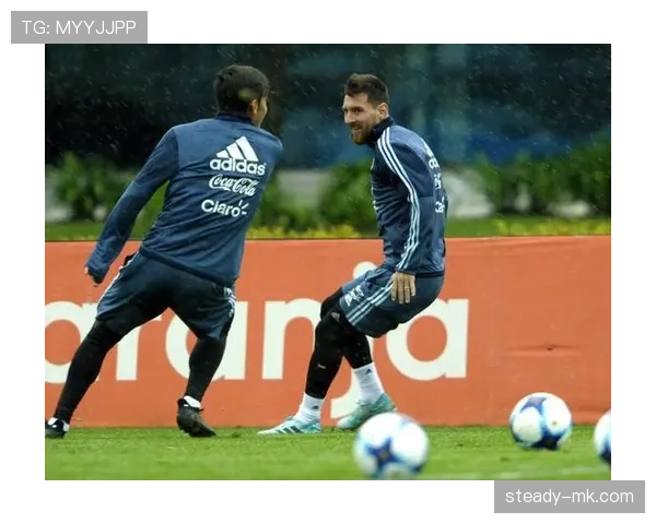 迪巴拉与梅西技术风格及场上定位对比分析