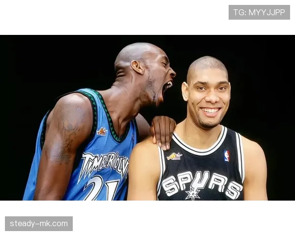 对比邓肯加内特更靠挡拆制造空位并主导防守