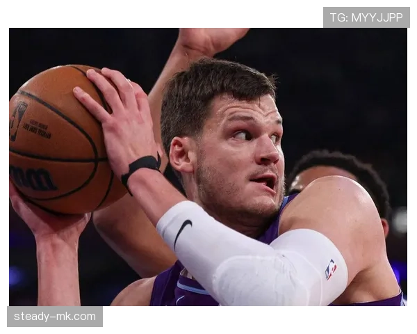 沃克·凯斯勒无球跑动拉开空位助攻效率显著提升